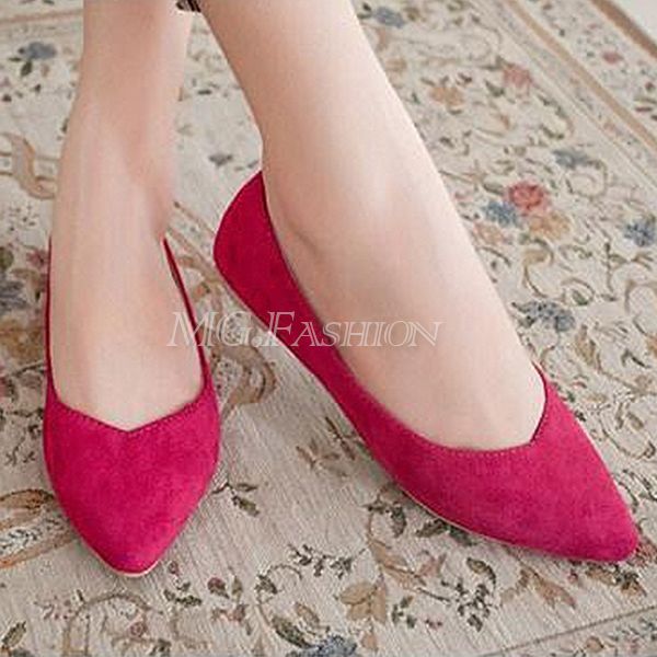 pointed toe ballet pumps