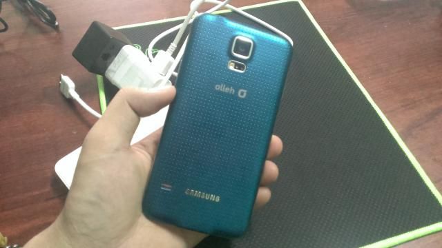 Bán Galaxy S5 màu xanh cực đẹp - 1