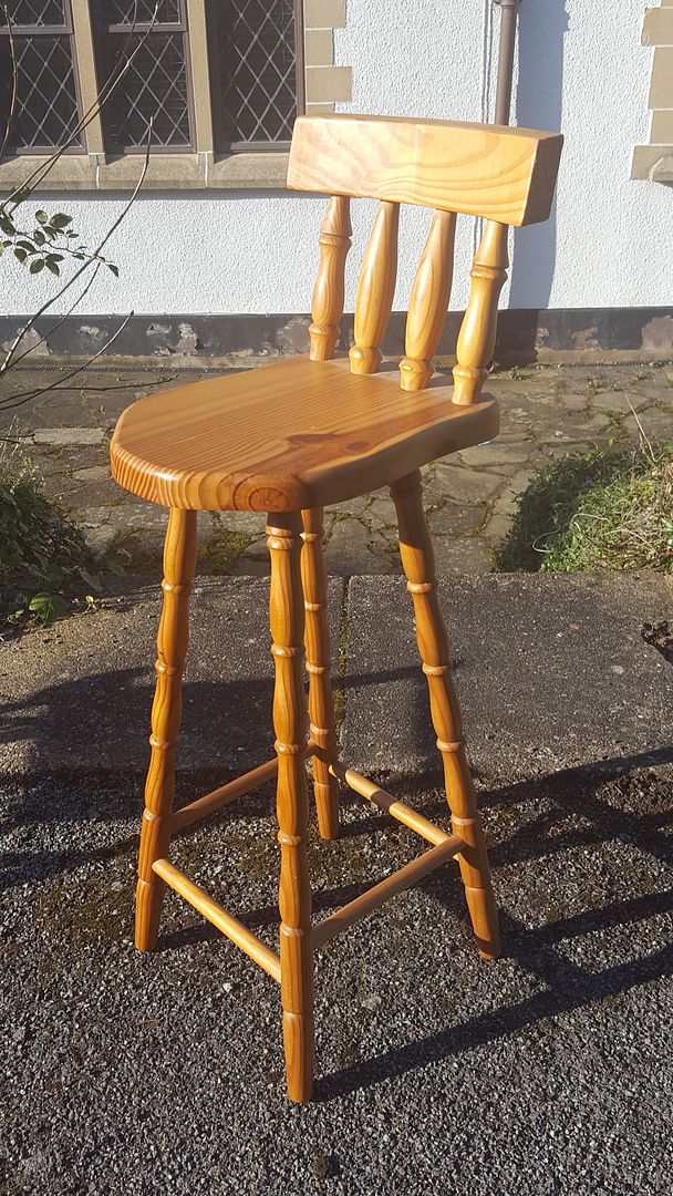 Lovely Vintage Farmhouse Style Chunky Pine Breakfast Bar/Counter Top