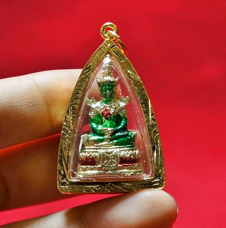 Phra Kaew Morakot Thai Buddha Amulet For Good Luck , Wealth And All ...